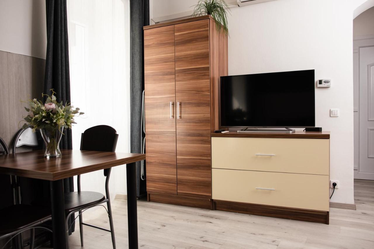 Belvaros Apartmanhaz
